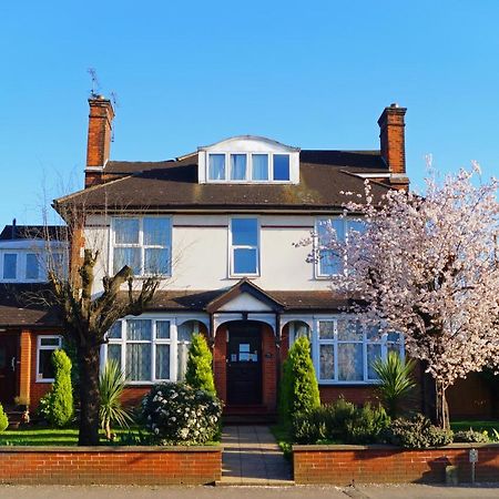 Ricky Road Guest House - Premium Watford  Exterior photo